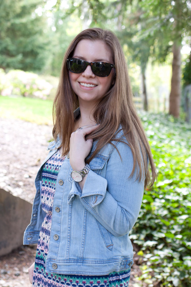 Maxi Dress, Jean Jacket, Ray Ban Sunglasses / Maxi Dress + Jean Jacket / hello, rigby!
