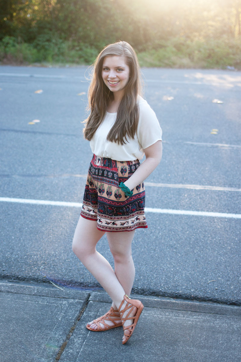 Culotte Shorts + White T-shirt OOTD / Favorite Fashion Friday / hellorigby!