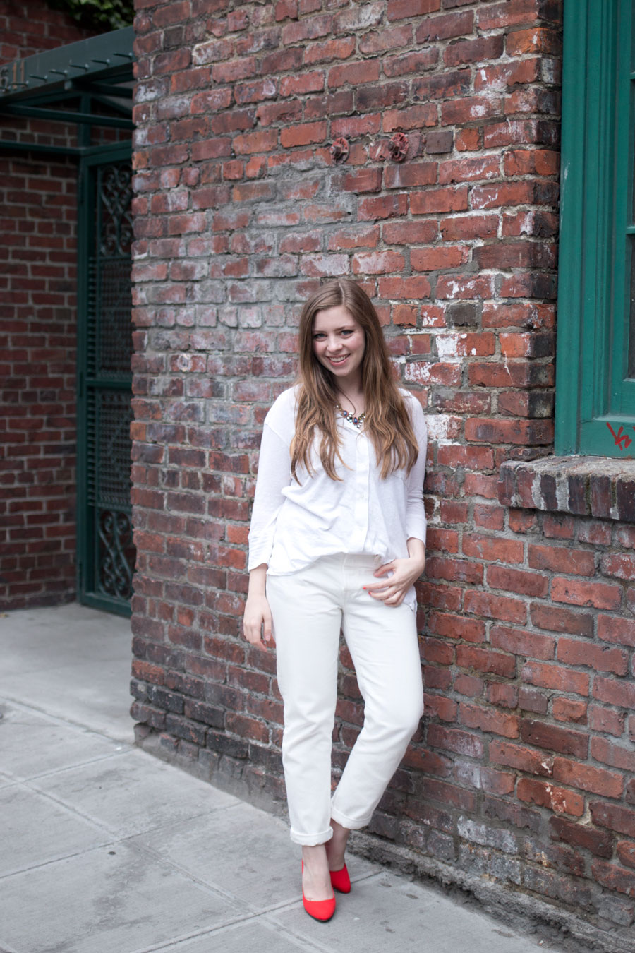 Lelie naam inch White Boyfriend Jeans Outfit - hellorigby seattle fashion blog