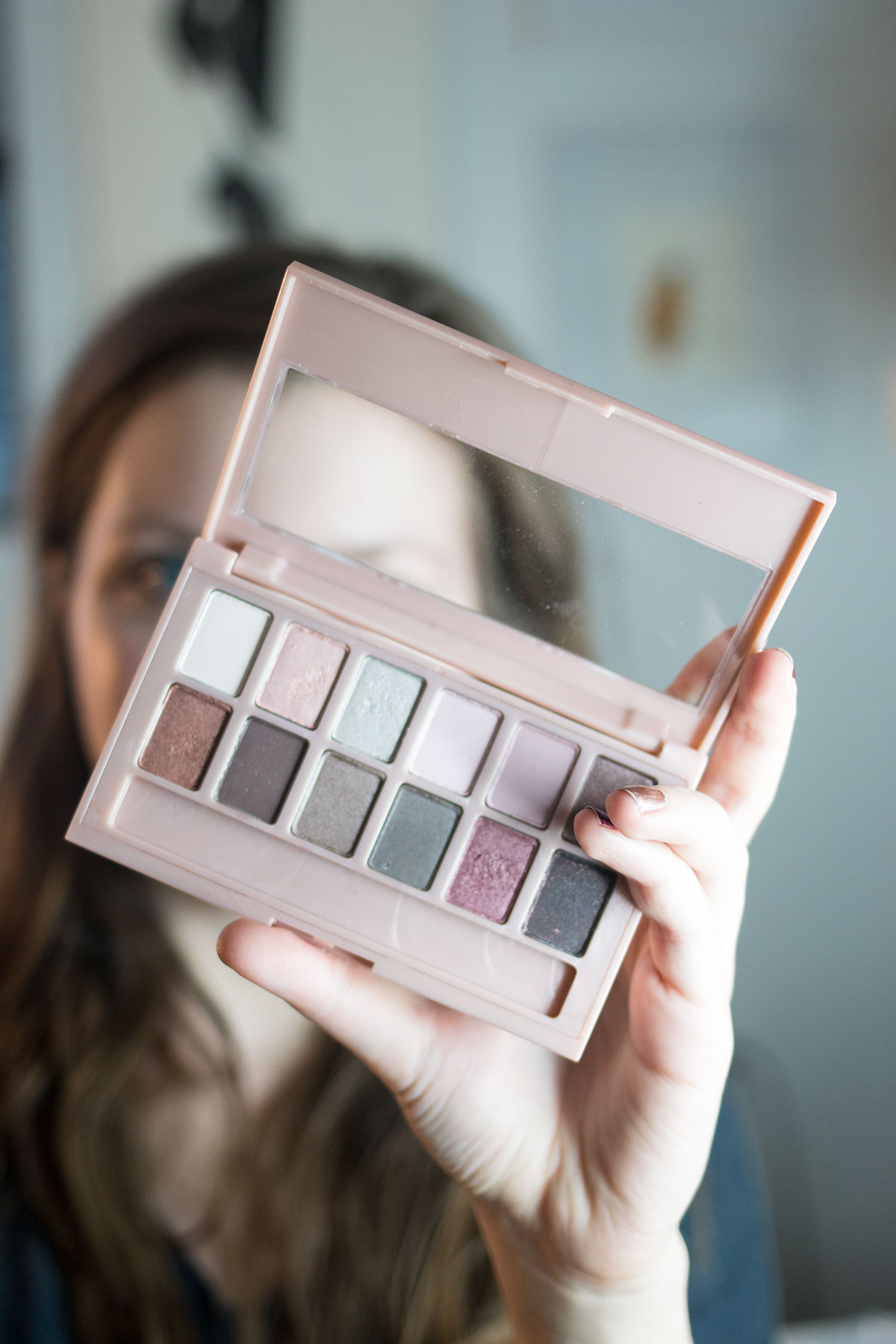 Maybelline Blushed Nudes Eyeshadow Palette // hellorigby.com seattle beauty blog