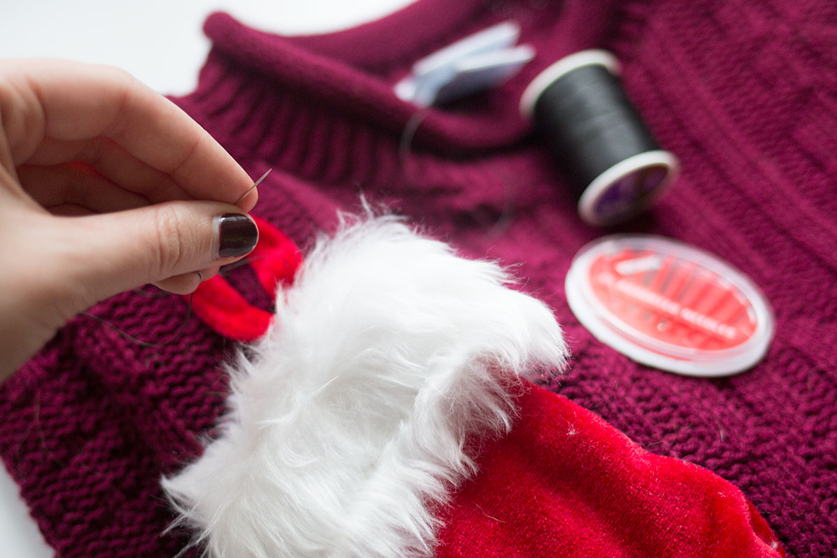 Sew a Mini Stocking on Your DIY Ugly Sweater // hellorigby.com seattle fashion blog