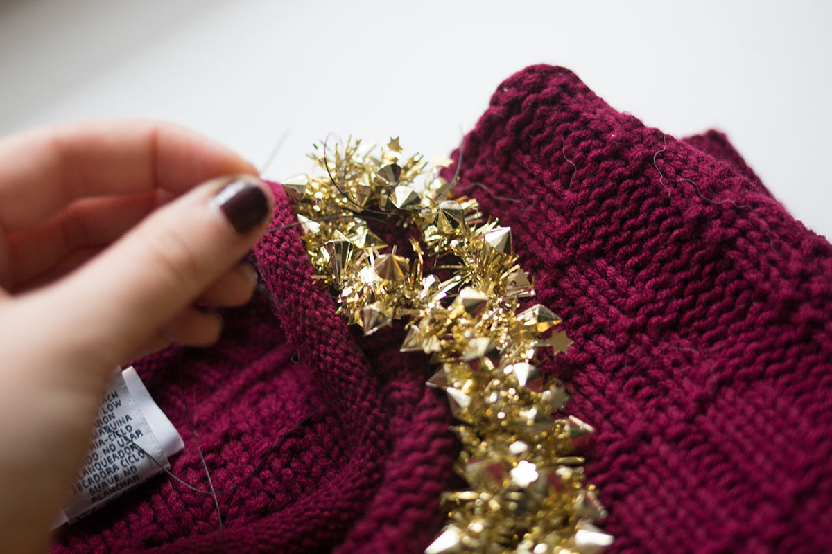 Ugly Christmas Sweater DIY: Sewing Garland On // hellorigby.com seattle fashion blog