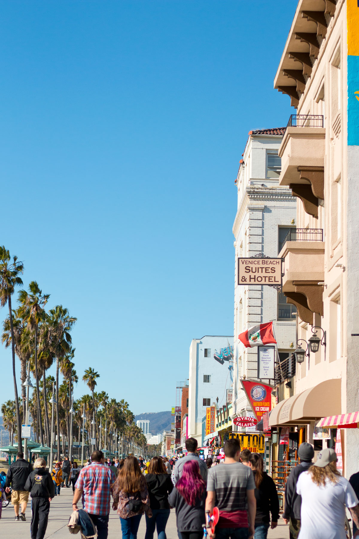 Venice Beach: Walking on the Boardwalk // Hello Rigby Seattle Fashion & Lifestyle Blog