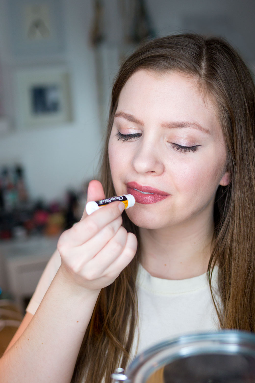 Hot Pink Lips - 10 Must-Know Summer Makeup Tips  Makeup