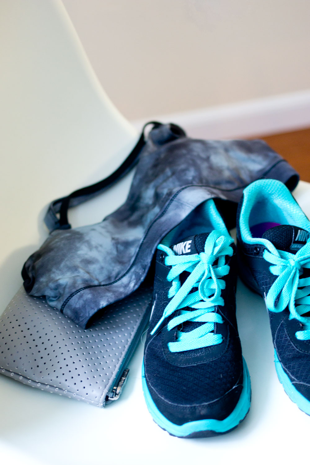 Workout Gear on White Chair // 3 Things I Have Stopped Doing in 2016 // Hello Rigby Seattle Lifestyle Blog