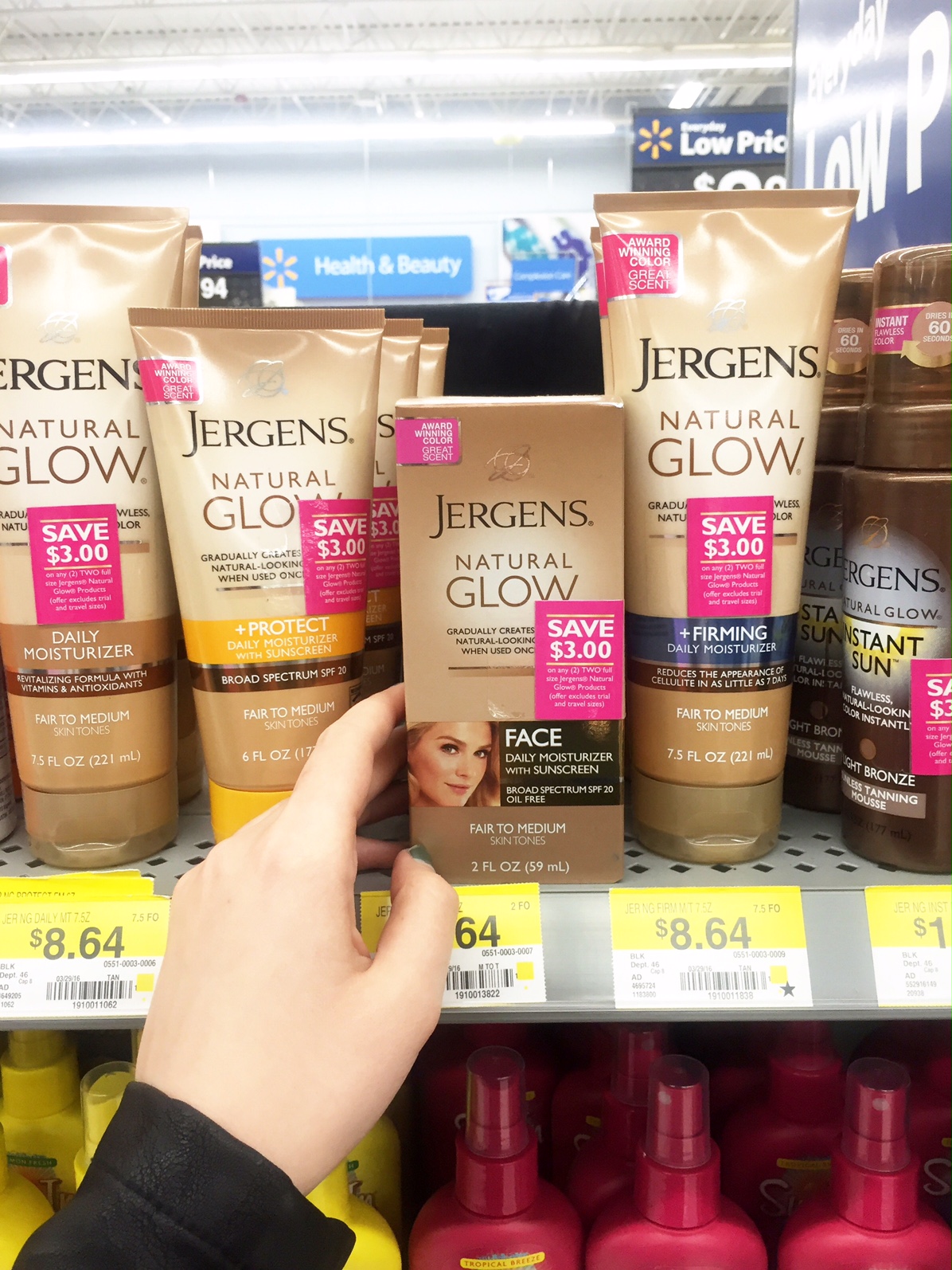 Jergens Natural Glow at Walmart // Hello Rigby Seattle Beauty & Style Blog