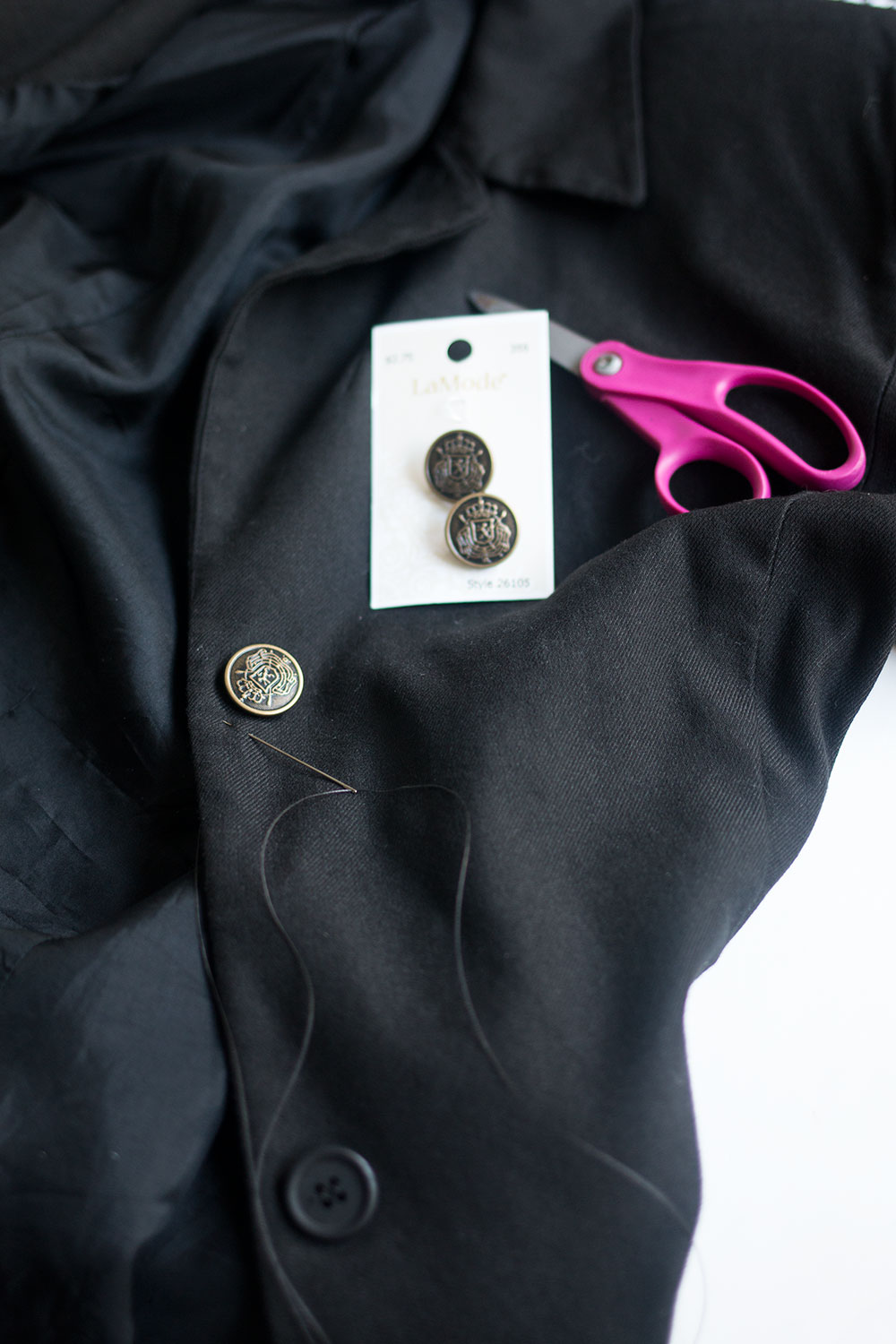 DIY a Vintage Blazer Coat with New Buttons // Hello Rigby Seattle Fashion Blog