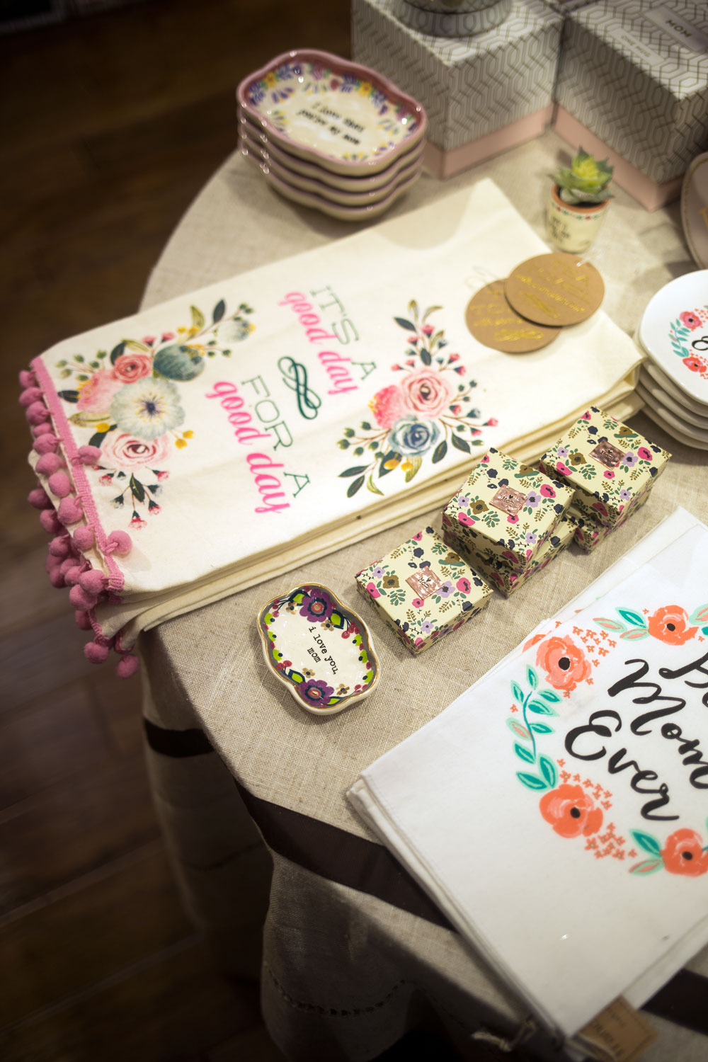 Last Minute Mother's Day Gift Ideas: Francescas at Pacific Place in Seattle // Hello Rigby Seattle Fashion Blog
