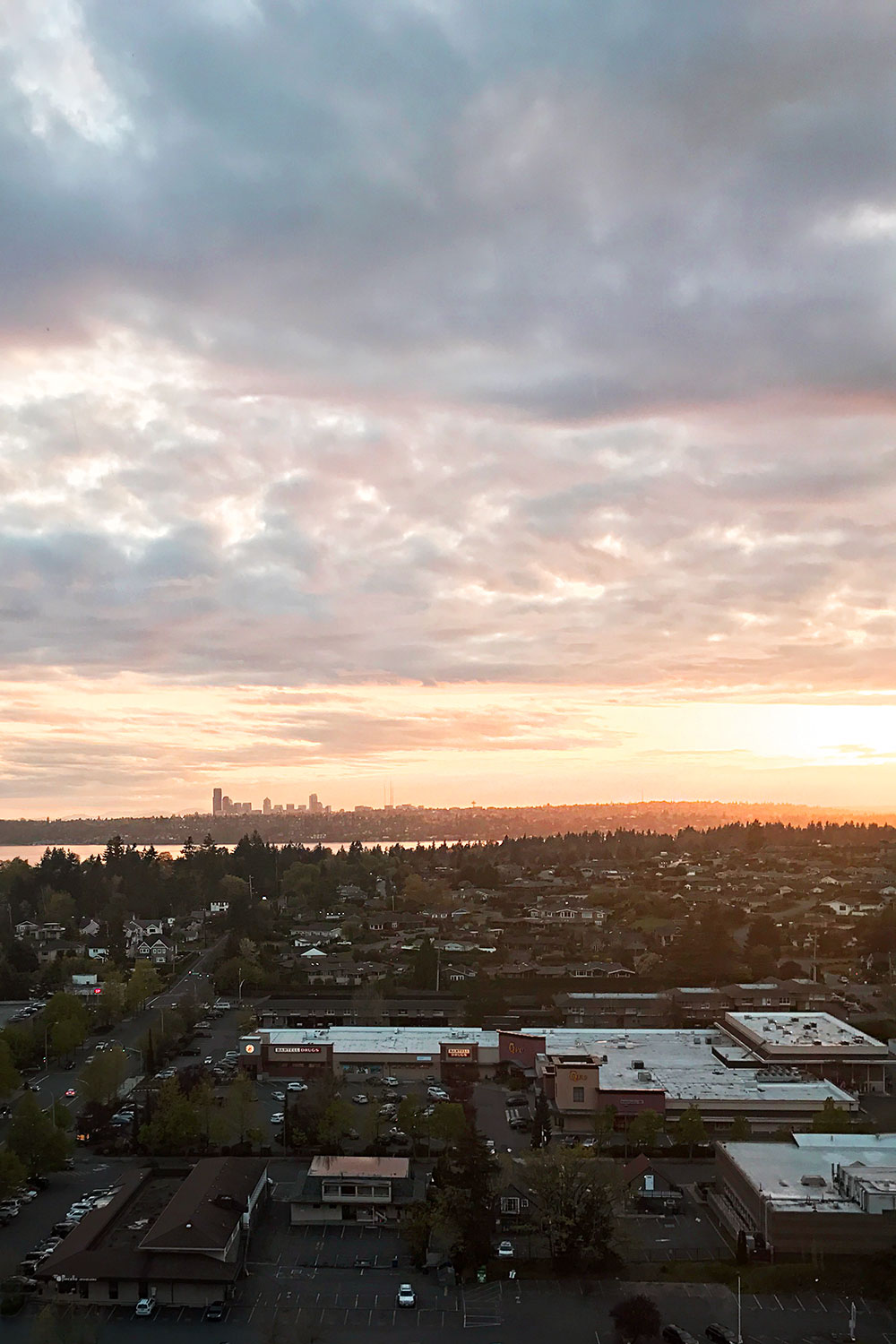 Sunset from the Hyatt Regency Bellevue // Hello Rigby Seattle Fashion Blog