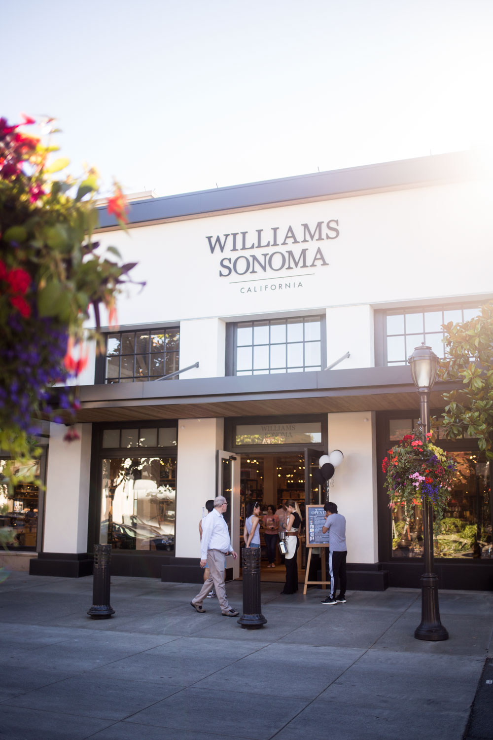 Williams-Sonoma at University Village Seattle // Hello Rigby Seattle Home Blog